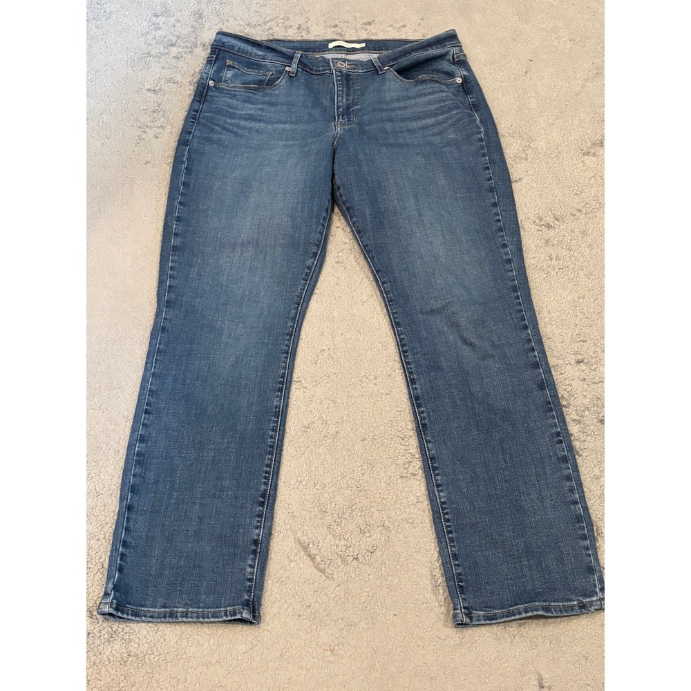 Levis Classic Straight Leg Jeans Blue Medium Wash Denim Womens 14 Mid Rise 35x30